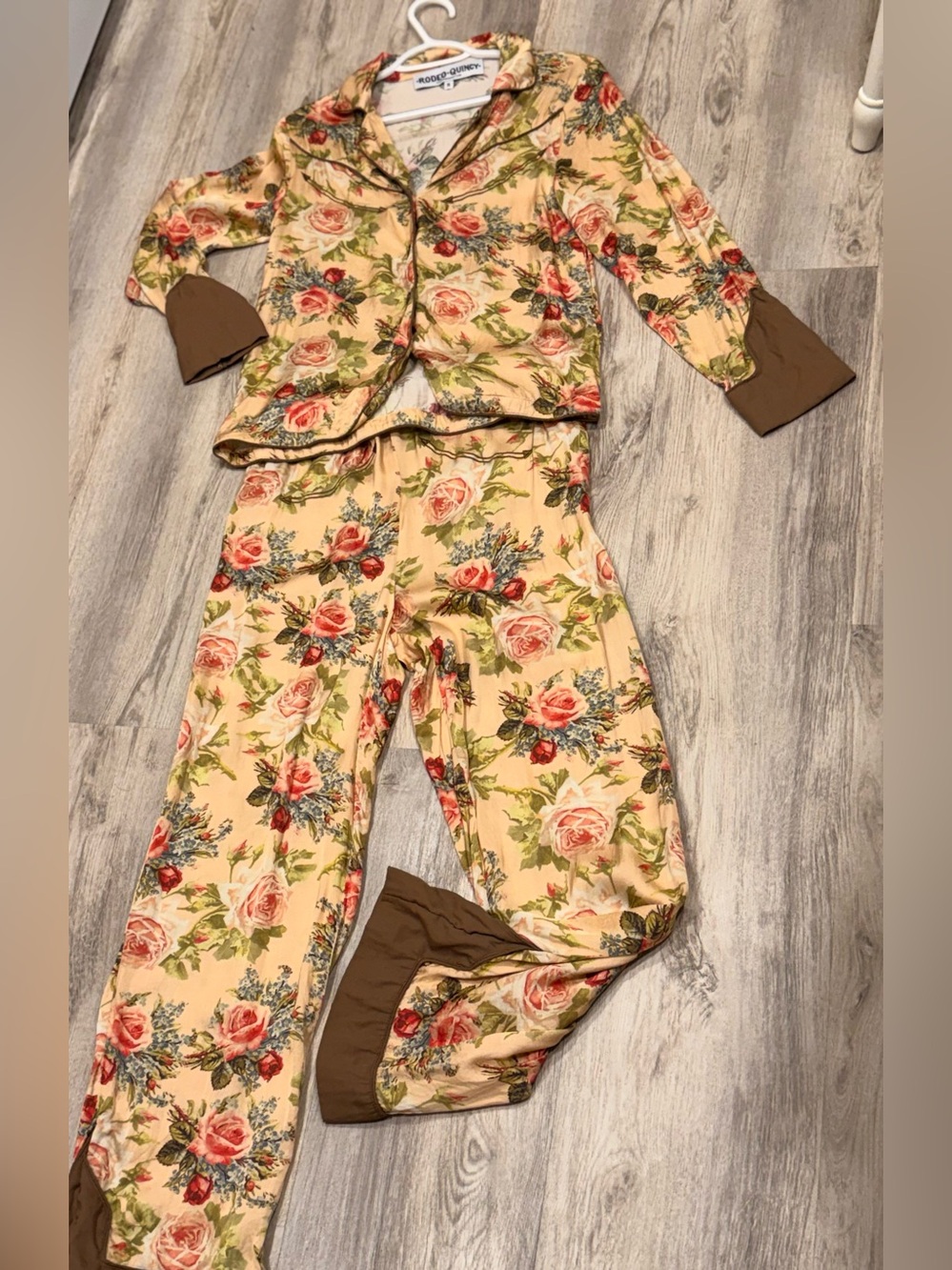Rodeo Quincy Rare Amazing Floral Pajama Set Size Small